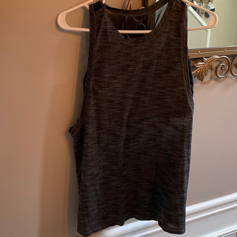 Lululemon Athletica Gray Sleeveless Tank Top